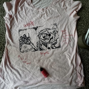 Gorilla graphic t