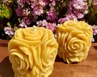 100% Beeswax - Rose Bouquet Pillar Candle in Natural