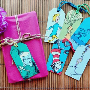 Set aus 6 Geschenkanhängern, recycelte Buchillustrationen, Seuss Bilder