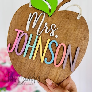Personalized gifts, Teacher appreciation, Teacher gifts, Teacher personalized gift, Apple, Door Hanger, Sign, Door Sign, Classroom Sign,