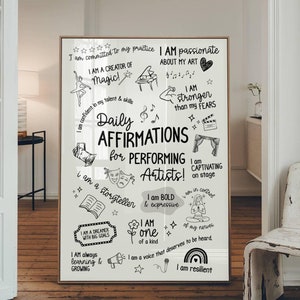 Puede incluir: Un póster imprimible en blanco y negro con afirmaciones para artistas intérpretes. El póster presenta ilustraciones de notas musicales, un micrófono, un libro, un escenario, una máscara y un arcoíris. El texto en el póster incluye frases como "Soy un creador de magia", "Soy más fuerte que mis miedos", "Soy un narrador", "Soy audaz y expresivo", "Soy único en mi clase", y "Soy resiliente".