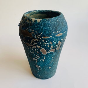 Vintage Pottery Art Vase, Thuy Pang