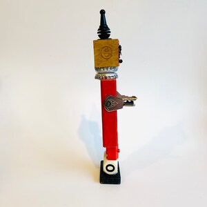 Original Toy-Bot, 9 to 5, Assemblage image 3