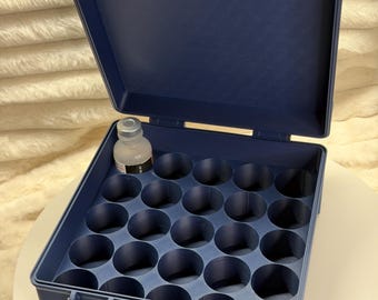 Caja preimpresa para viales de 30 ml, caja PREMIUM, perfecta para el almacenamiento de agua bacteriostática Hospira, color azul marino (capacidad para 25 viales).
