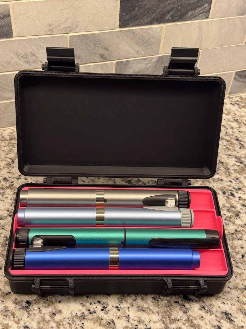Peptide Pen Storage Case Premium - with space for 4 pens plus (needles and wipes or 4 additional pens) bild 3