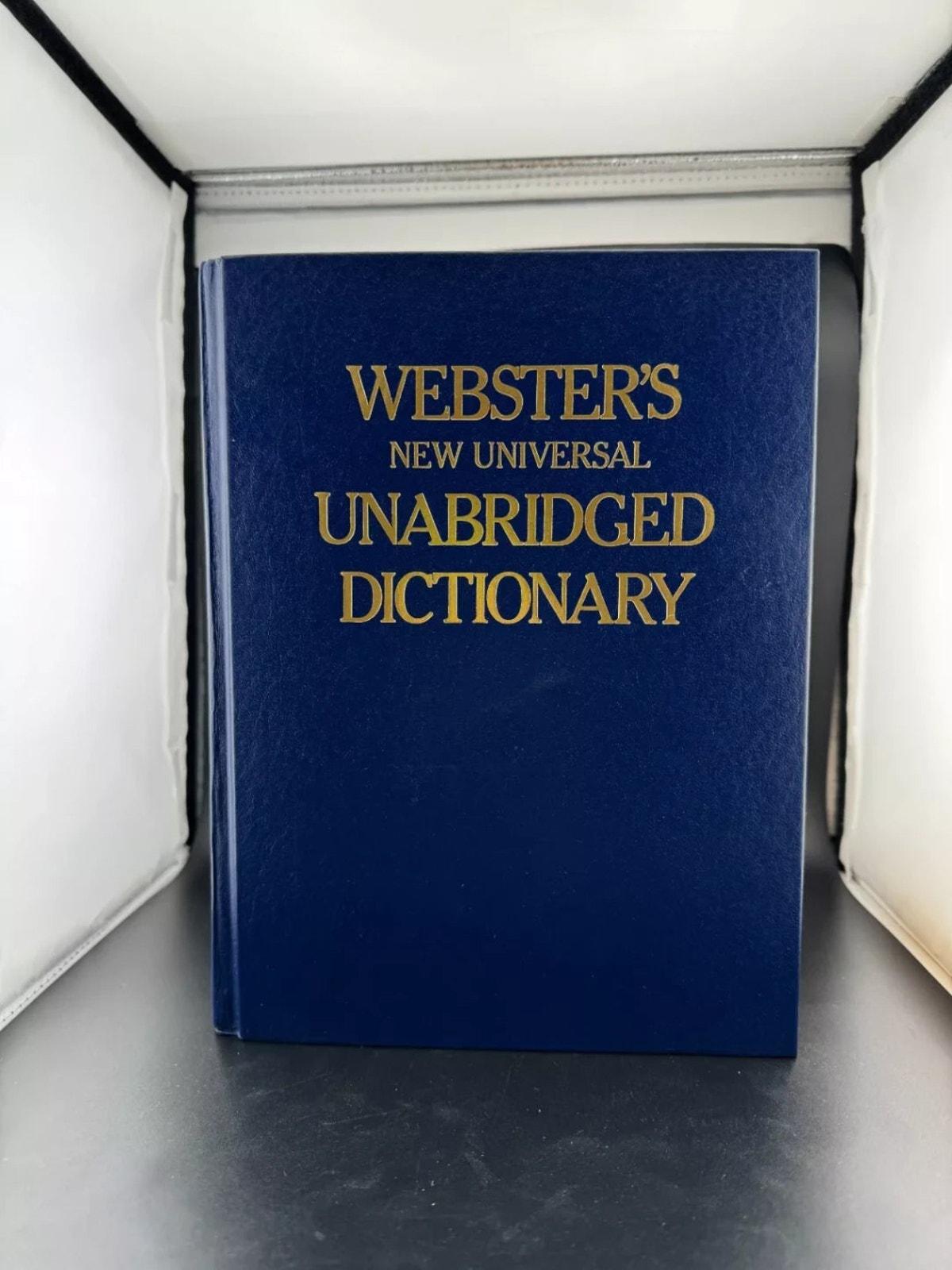 Webster's New Universal Unabridged Dictionary 1983 Deluxe Second