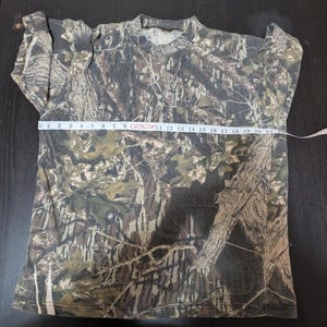 Camiseta vintage con bolsillo de camuflaje de roble musgoso Treeback Hardwoods Gorpcore, talla grande imagen 5