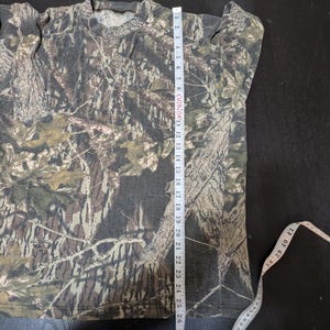 Camiseta vintage con bolsillo de camuflaje de roble musgoso Treeback Hardwoods Gorpcore, talla grande imagen 6