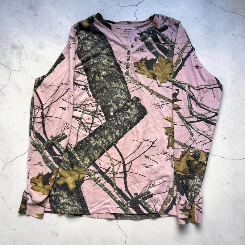 Y2K Pink Mossy Oak Camo Longsleeve Henley T-shirt Womens Large Gorpcore Forest image 1
