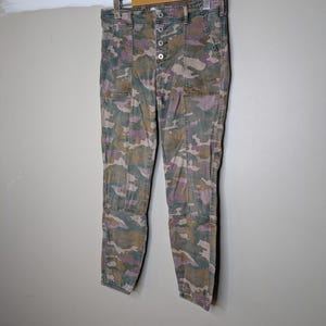 Anthropologie The Wanderer Camo Cargo Pants Slim Straight Utility 29 Green Capri Womens image 4