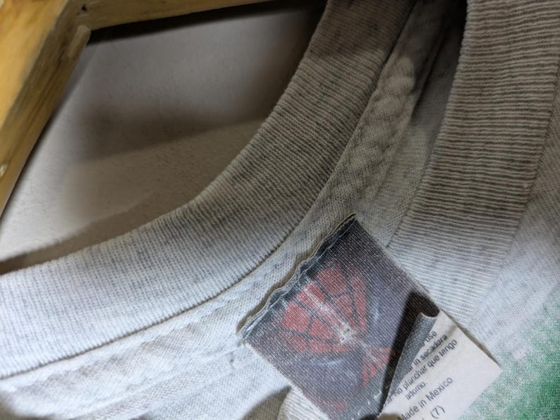 Vintage Y2K Spiderman Promotional Longsleeve T-Shirt Youth Large Sleeve Hits image 2