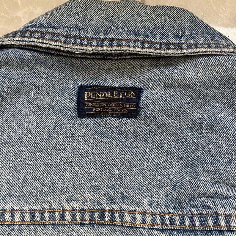 Vintage Pendleton Denim Trucker Jacket Mens Large Western Cowboy Distressed image 3