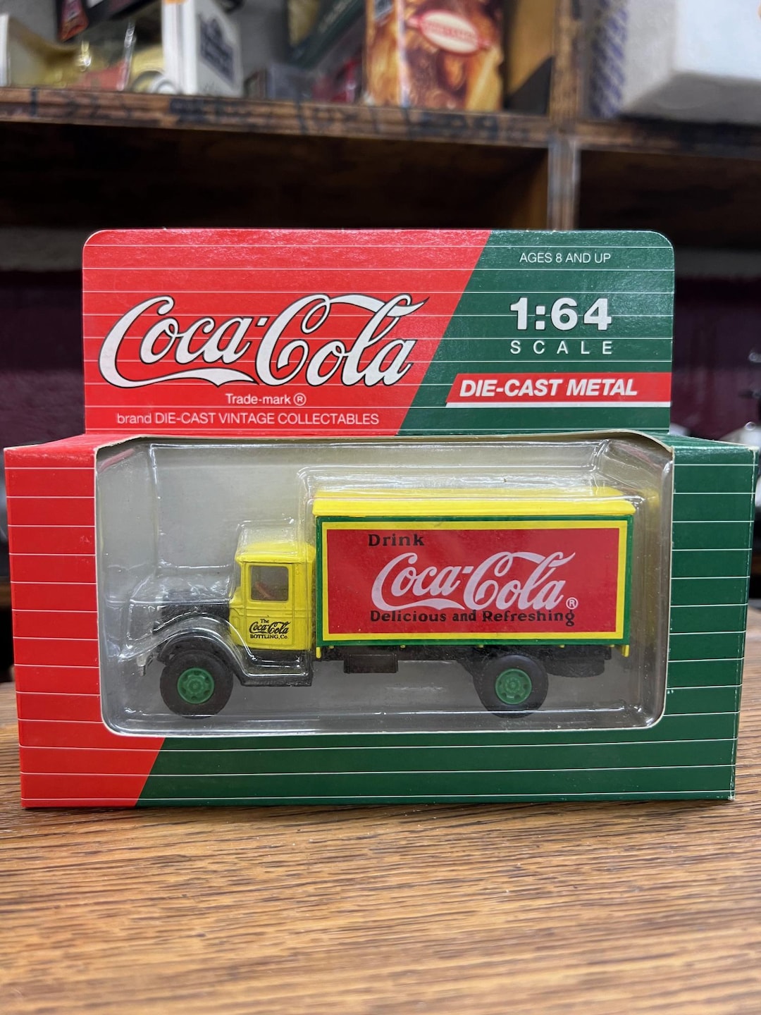 Coca-cola Metal Die-cast Hartoy Mack Delivery Truck Diecast Scale