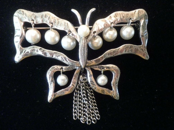 Vintage Judy Lee Faux Pearls Butterfly Brooch and… - image 2