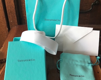 Tiffany Co. Signature Blue Box & Drawstring Pouch Set – Authentic