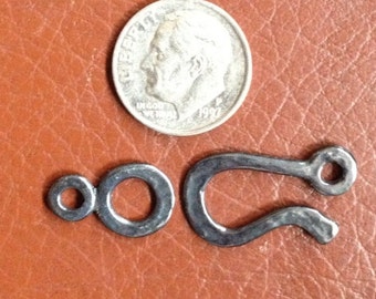 JBB Finding - Hook and Eye Gunmetal pewter Clasp  - 21x12mm Flat