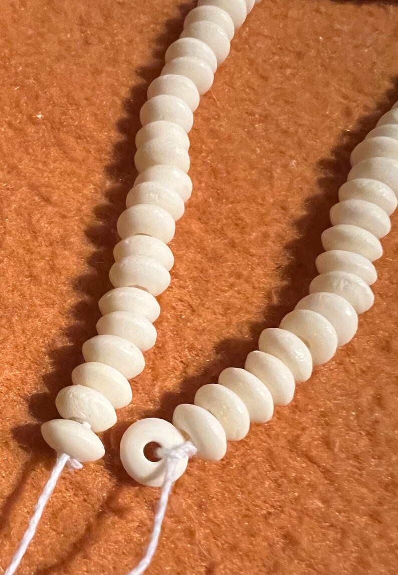 Antiqued Bone Rondelle Beads (10”) 7mm bild 1