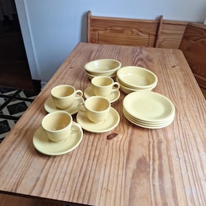 Fiesta Ware Sunflower 4 Piece Place Setting Homer Laughlin Fiestaware Yellow