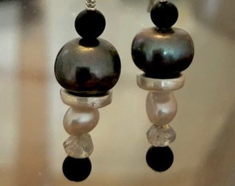 grey pearl ear rings