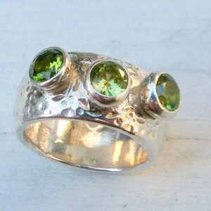 Three stone ring