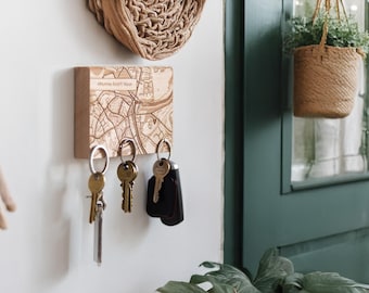 Porte-clés en bois carte personnalisé, Porte-clés magnétique, Cadeau de pendaison de crémaillère