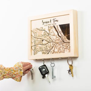 Porte-clés mural, porte-clés magnétique, porte-clés personnalisé, porte-clés en bois pour carte, organiseur de clés, cadeau de pendaison de crémaillère, porte-clés en bois