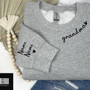 Custom Grandma Sweatshirt With Grandkids Names On Sleeve, Personalized Grandma Gift For Mother&#39;s Day, Gigi Mimi Granny Gramma Outfit