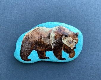 Grizzly bear painted rock paperweight