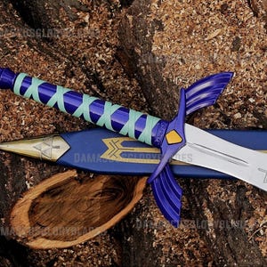 Legend of Zelda Master Sword Replica - Handmade Fantasy Cosplay Prop - Perfect Gift for Gamers & Collectors