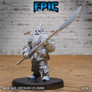 Dwarf Warrior with Glaive - Epic Miniatures - Dungeons and Dragons