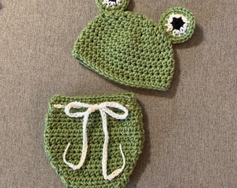 Crochet Newborn Baby Boy Girl Frog Photo Prop Set