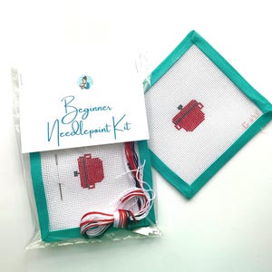 STARTER NEEDLEPOINT KIT- Red Dutch Oven Mini 13Mesh Handgefertigte Bemalte Leinwand, Garne und Zubehör für Anfänger | diy Simple + Easy Projekt