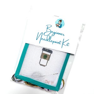 STARTER NEEDLEPOINT KIT To-Go Mini Kaffeetasse | Handbemalte Leinwand, Garne, Zubehör, Anleitung Anfänger Stitcher Einfach Einfach