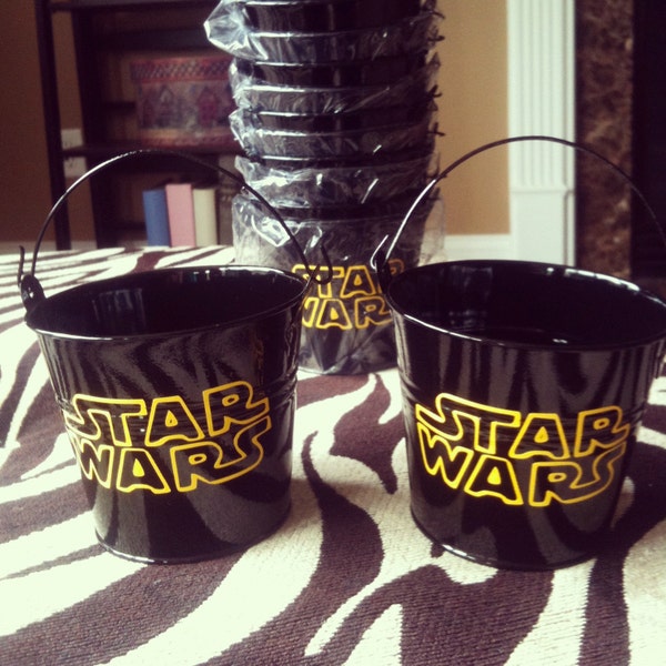 Star Wars- Children's Party Favor Buckets/ Treat Bag with Your Choice of Logo, Style 1