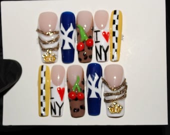 I&lt;3NY | mit Nägeln | New York Nägel