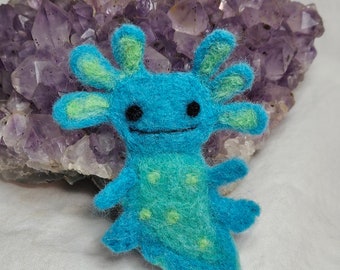 Axlotl, needle felted wool, brooch, pin, cute, blue, pink