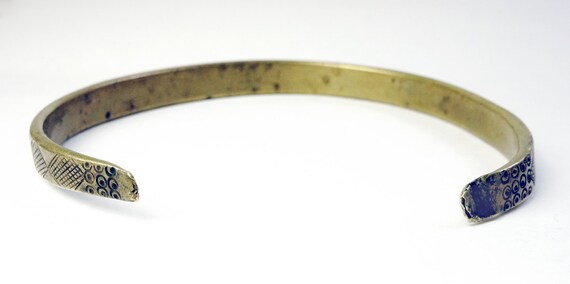 Old antique solid brass engraved collar necklace … - image 4