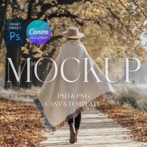 Puede incluir: Una persona con un poncho beige con flecos, caminando por un sendero en un parque. La imagen incluye el texto "MOCKUP" y "PSD & PNG CANVA TEMPLATE". El fondo presenta follaje otoñal y un árbol borroso.