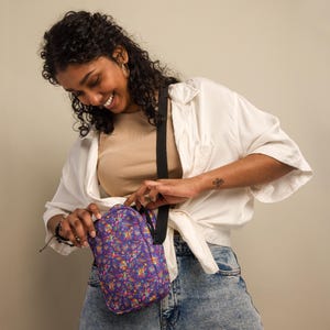 Exotic Bird Quetzal Printed Crossbody Bag, Small Accessories Shoulder Bag, Makeup Cosmetics AOP Bag, Travel Essentials Bag, Gift For Her