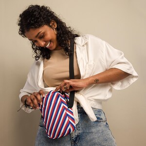 USA Flag Patriotic Striped Crossbody Bag, American Flags AOP Zipper Essential Bag, Makeup Cosmetic Bag, Toiletry Bag, USA Patriotic Gifts