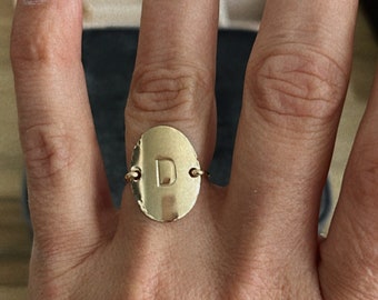 Gold or Silver Initial oval disc ring / Oval ring / Organic hammered ring Sterling silver 14k gold fill