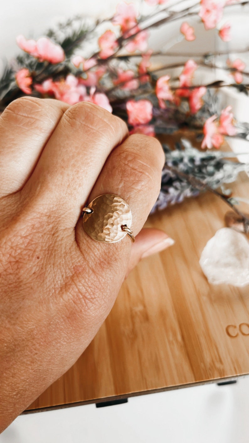 Gold Hammered disc ring / Circle ring / Organic hammered ring 14k gold fill image 7