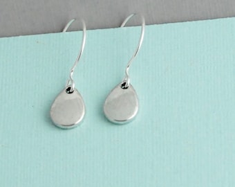 Silver Teardrop Earrings / Silver filled drop earrings