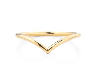 Chevron ring, curved stacking ring, gold ring