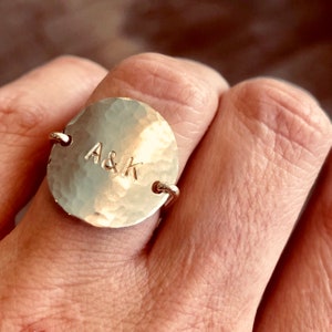 Gold Hammered disc ring / Circle ring / Organic hammered ring 14k gold fill image 3