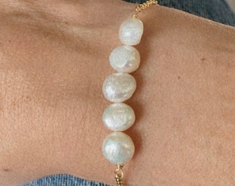 Pearl Bar Bracelet / freshwater pearl bracelet / gold fill / gold pearl bracelet