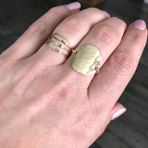 Gold Hammered disc ring / Circle ring / Organic hammered ring 14k gold fill image 5