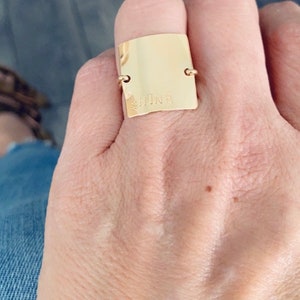 Gold Square disc ring / Square ring / Organic hammered ring 14k gold fill zdjęcie 7