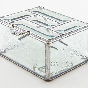Utopz - Caja de vidrio transparente retro para regalo de joyería,  decoración del hogar, caja de exhibición de vidrio biselado, 9,5 x 9,5 x  7,6 cm : : Hogar y Cocina