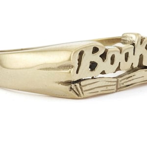 Books Ring